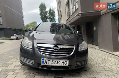 Седан Opel Insignia 2011 в Івано-Франківську