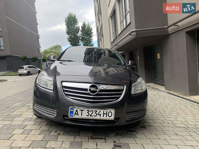 Opel Insignia 2011