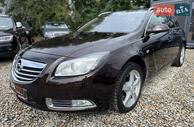 Универсал Opel Insignia 2011 в 