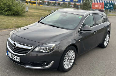 Универсал Opel Insignia 2015 в 