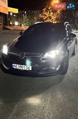 Универсал Opel Insignia 2016 в 