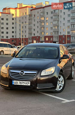 Седан Opel Insignia 2010 в Виннице