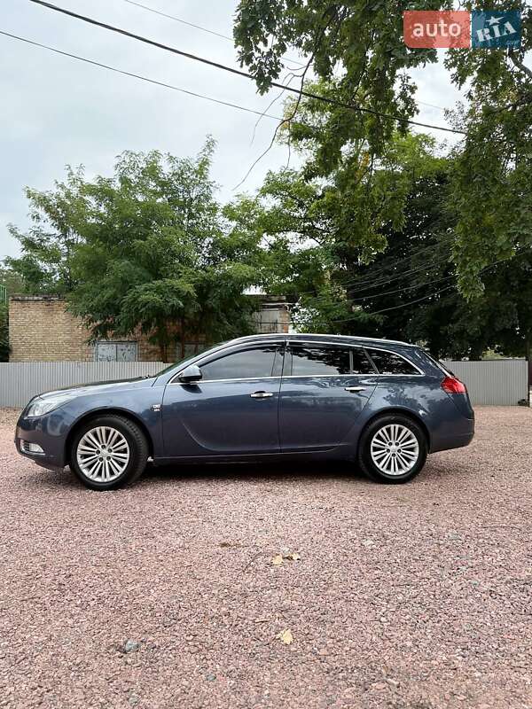 Универсал Opel Insignia 2009 в Ирпене