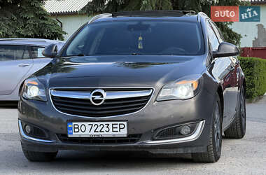 Универсал Opel Insignia 2015 в 