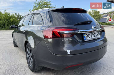Универсал Opel Insignia 2015 в 