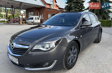 Универсал Opel Insignia 2015 в 