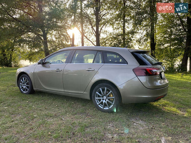 Универсал Opel Insignia 2016 в Ратным