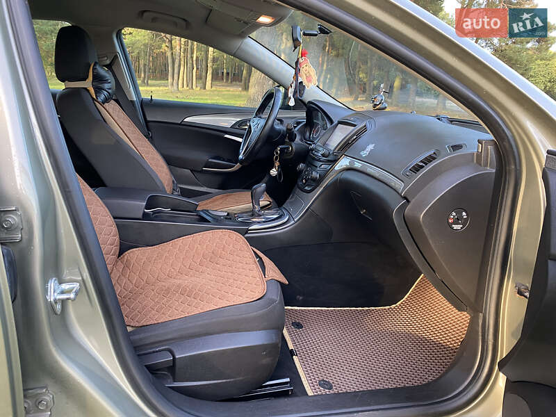 Универсал Opel Insignia 2016 в Ратным