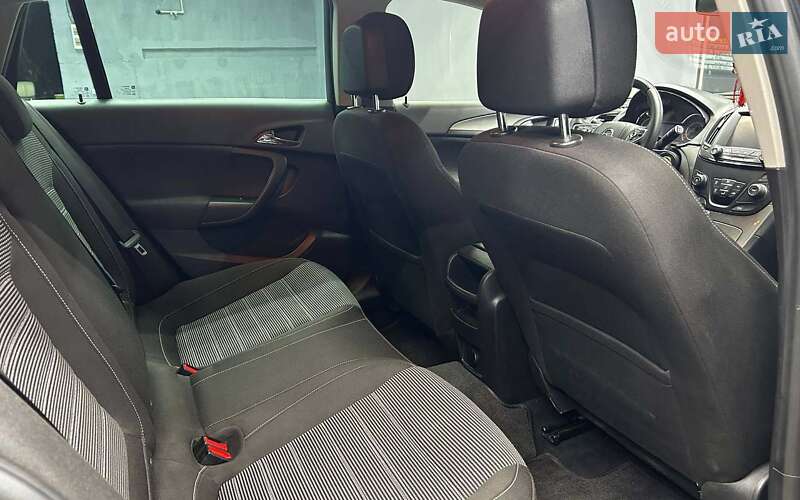 Универсал Opel Insignia 2016 в Черновцах