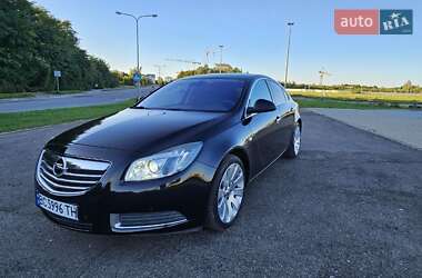 Седан Opel Insignia 2009 в Львове