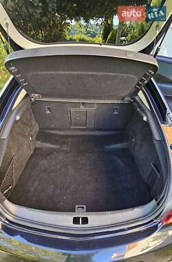 Седан Opel Insignia 2009 в 