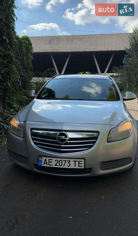 Універсал Opel Insignia 2011 в Дніпрі