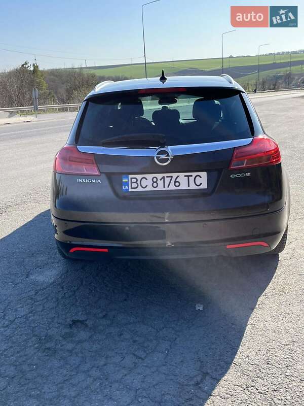 Универсал Opel Insignia 2012 в Дунаевцах