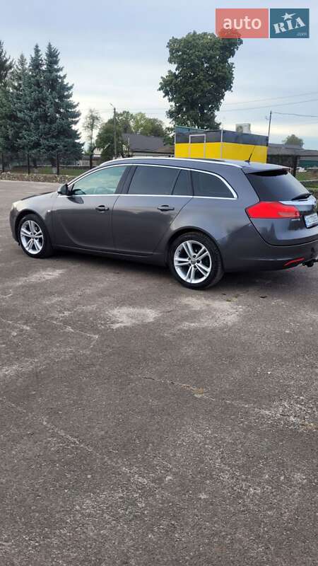 Универсал Opel Insignia 2010 в Луцке