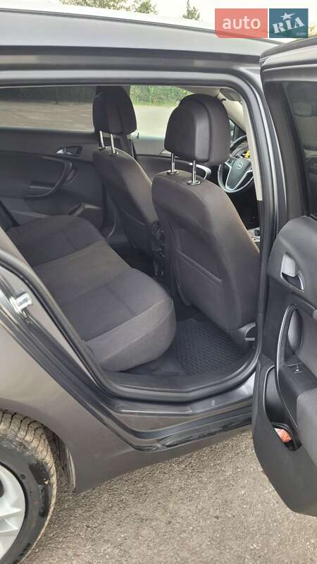 Универсал Opel Insignia 2010 в Луцке