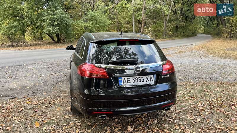 Универсал Opel Insignia 2012 в Новомосковске