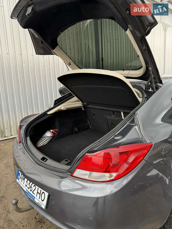 Ліфтбек Opel Insignia 2009 в Києві