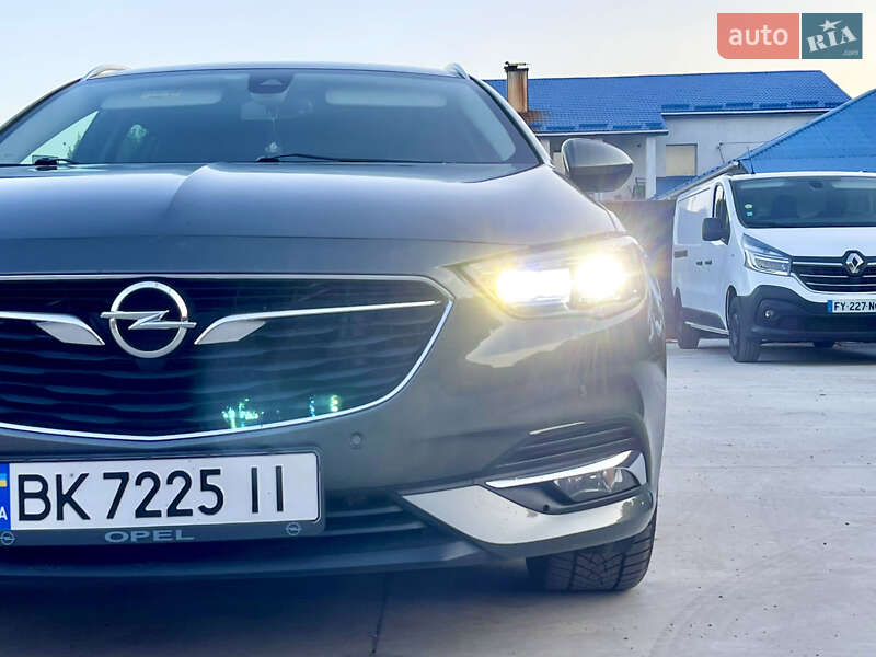 Универсал Opel Insignia 2017 в Млинове