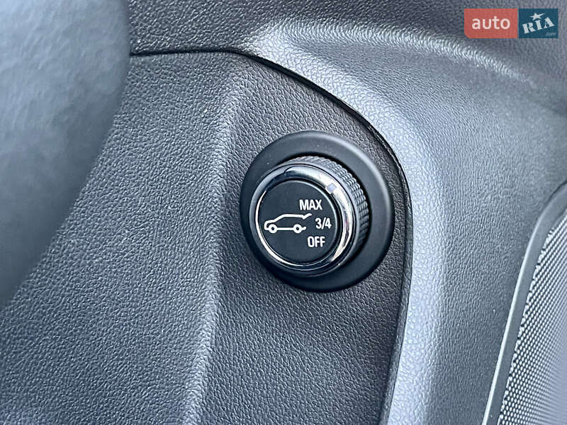 Универсал Opel Insignia 2017 в Млинове
