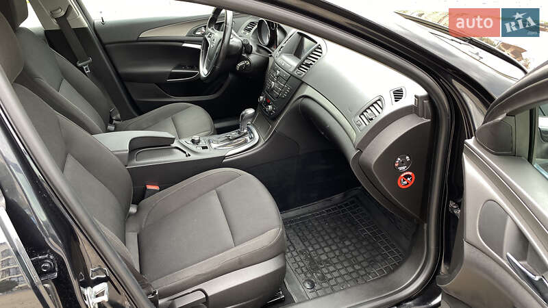 Универсал Opel Insignia 2011 в Луцке