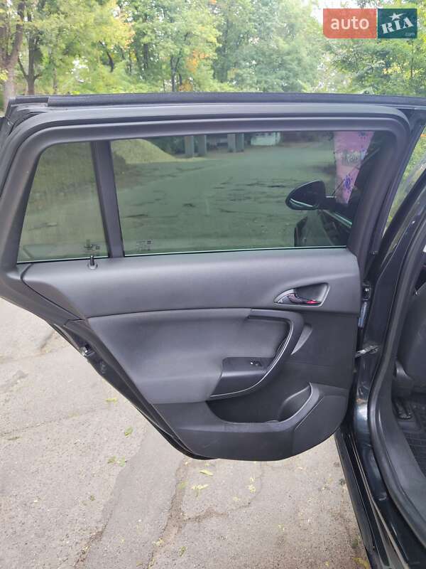 Універсал Opel Insignia 2010 в Києві фото 28 Універсал Opel Insignia 2010 в Києві