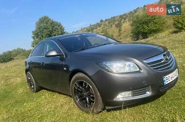 Ліфтбек Opel Insignia 2010 в Тернополі