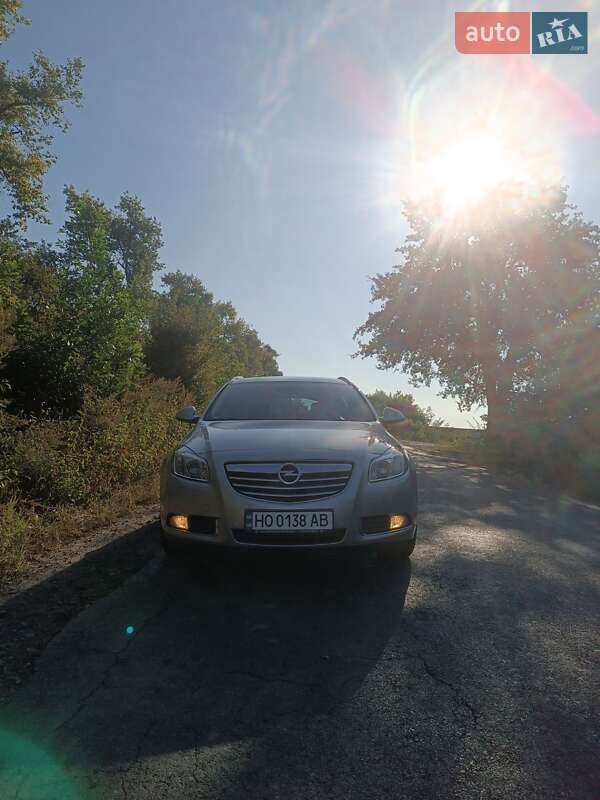 Универсал Opel Insignia 2011 в Борщеве фото 8 Универсал Opel Insignia 2011 в Борщеве