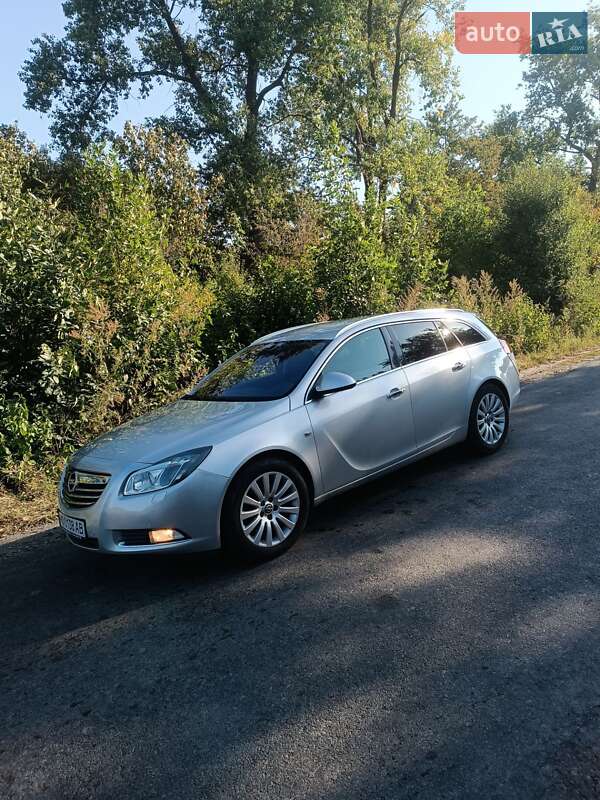 Opel Insignia 2011