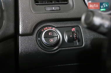 Седан Opel Insignia 2009 в  фото 22 Седан Opel Insignia 2009 в