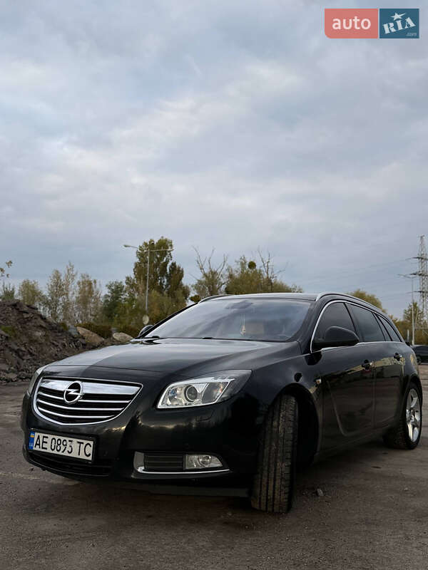 Універсал Opel Insignia 2010 в Києві