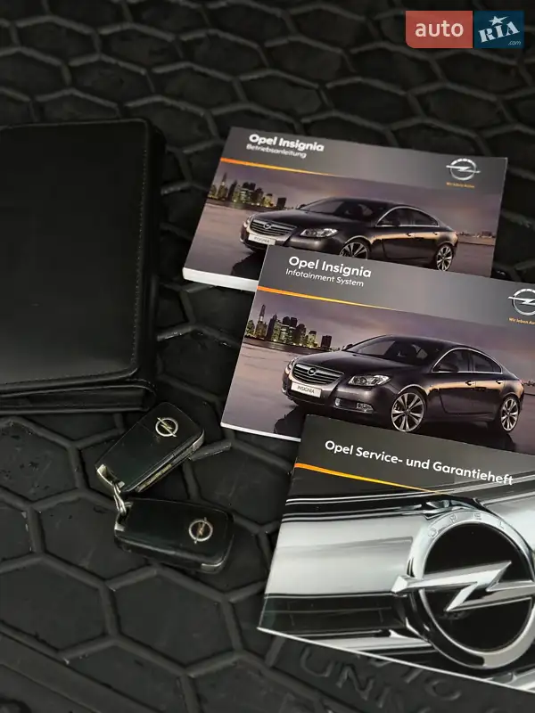 Універсал Opel Insignia 2010 в Києві документ