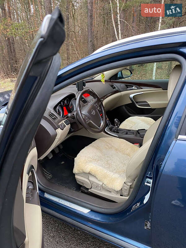 Универсал Opel Insignia 2010 в Львове