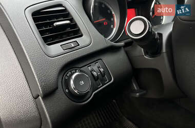 Универсал Opel Insignia 2009 в 