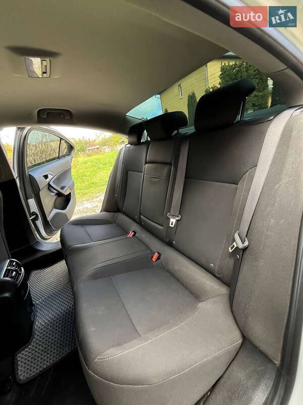 Седан Opel Insignia 2011 в Коломые фото 9 Седан Opel Insignia 2011 в Коломые