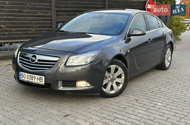 Седан Opel Insignia 2012 в Тернополі