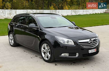 Универсал Opel Insignia 2012 в 