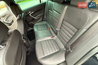 Универсал Opel Insignia 2012 в 