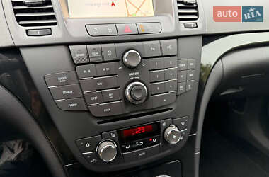 Универсал Opel Insignia 2012 в 