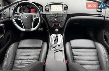 Универсал Opel Insignia 2012 в 