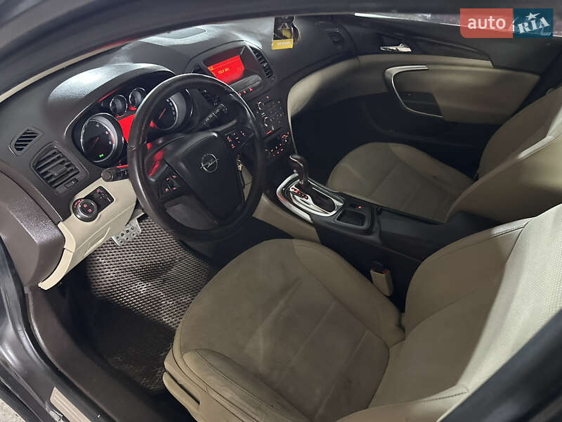 Лифтбек Opel Insignia 2010 в Тульчине
