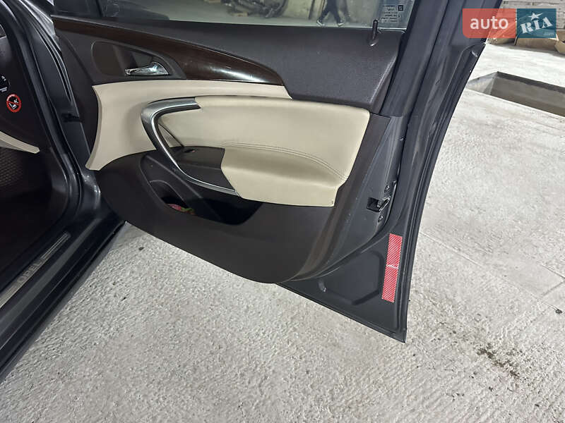 Лифтбек Opel Insignia 2010 в Тульчине
