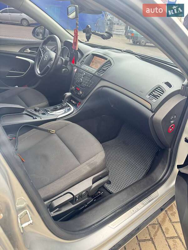 Універсал Opel Insignia 2010 в Дубні