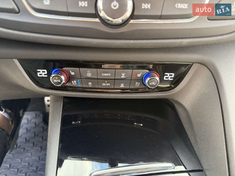 Универсал Opel Insignia 2018 в Черновцах фото 15 Универсал Opel Insignia 2018 в Черновцах