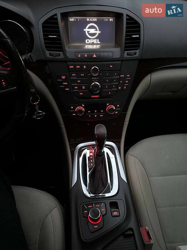 Універсал Opel Insignia 2011 в Львові