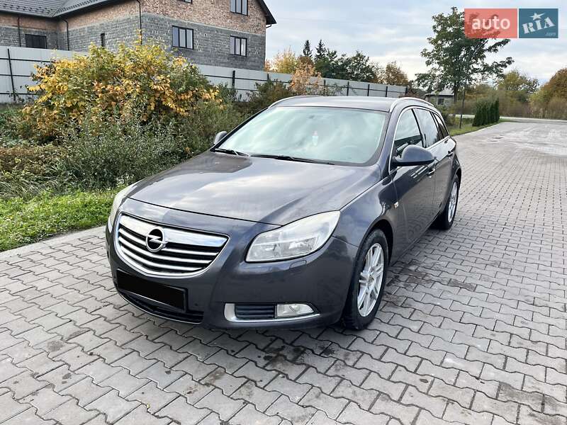 Opel Insignia 2011