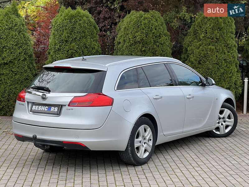 Универсал Opel Insignia 2011 в Львове