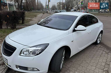 Седан Opel Insignia 2011 в 