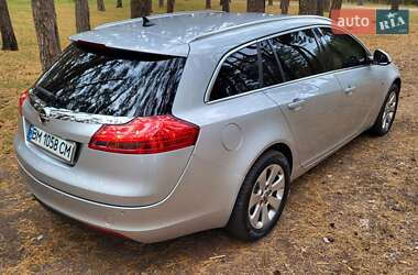 Универсал Opel Insignia 2012 в 