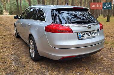 Универсал Opel Insignia 2012 в 
