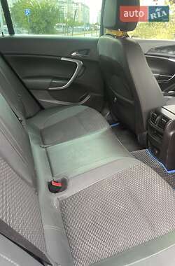 Универсал Opel Insignia 2016 в 